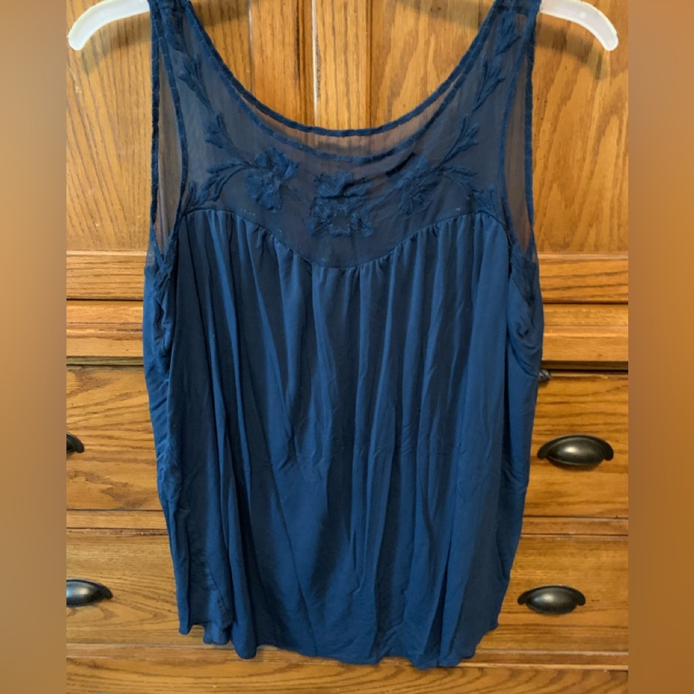 ⭐️  5/$20Torrid Size 2 tank